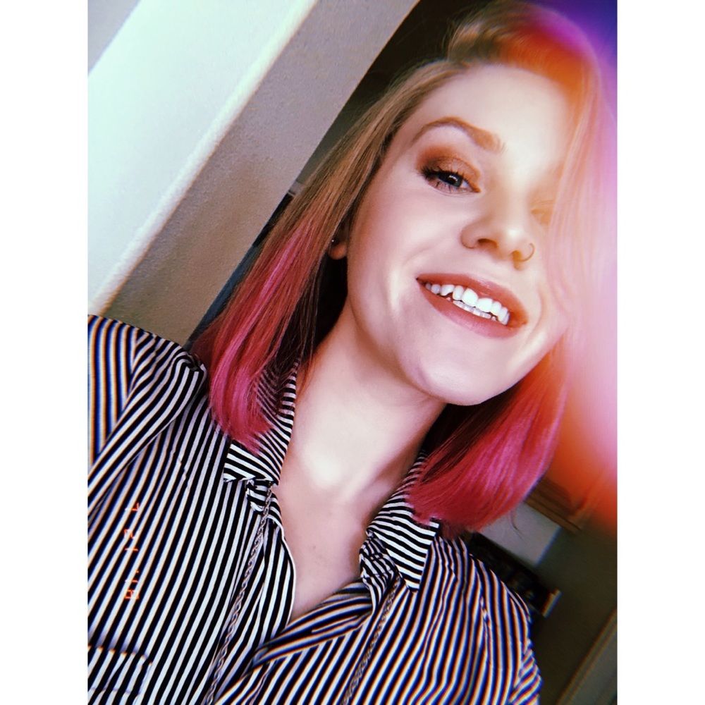 Meet your Posher, Becca